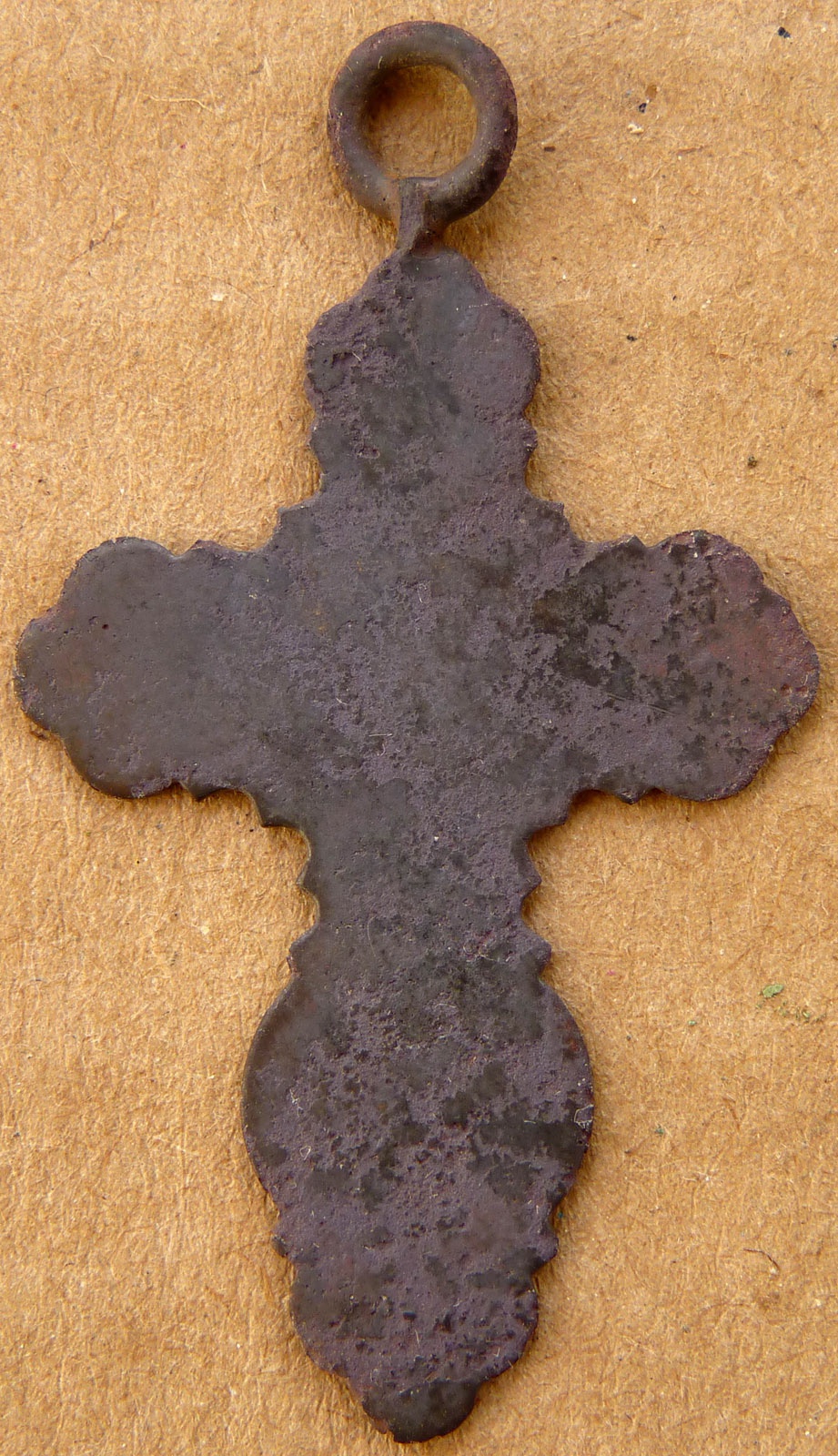 Крест бронзовый н19 в реверс копия.jpg